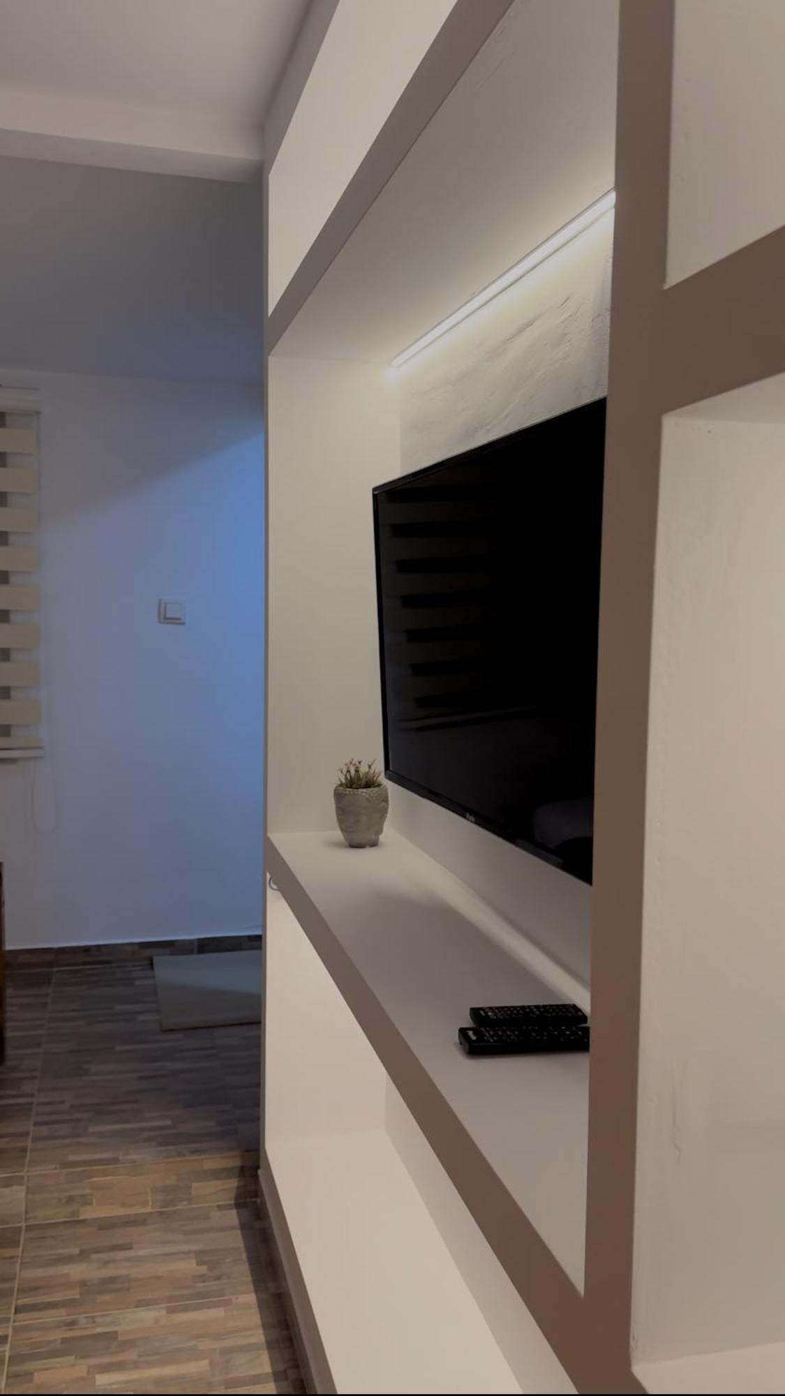 Vilabakiaj Tepelene Bagian luar foto